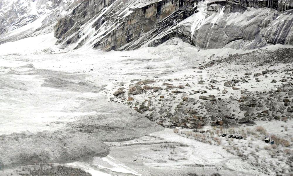 Two tourists killed as glacier collapses in Naran