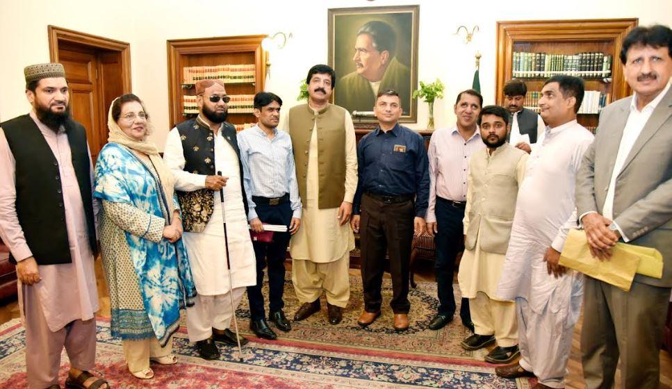 Blind Professional Association delegation meets Punjab governor