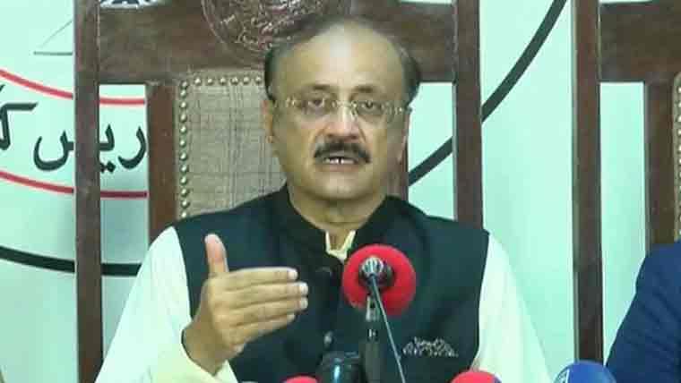 پی ٹی آئی ملک کی سب سے بڑی جماعت ہے اس پر پابندی نہیں لگائی جا سکتی، ملک احمد بھچر