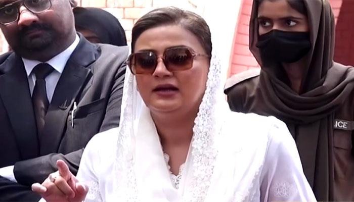 عدالت کا عظمیٰ بخاری کو مبینہ نازیبا ویڈیو کے معاملے پر ایف آئی اے سے رجوع کا حکم