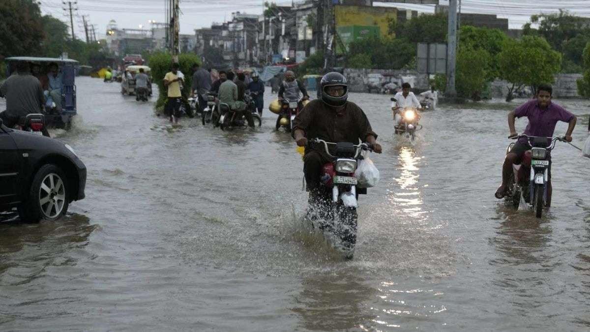 Monsoon rains likely to continue till Aug 3, 4 in Lahore