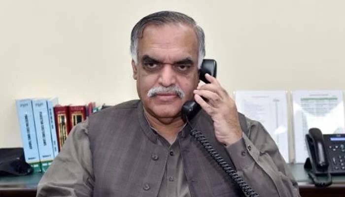 Chairman FBR Amjad Zubair decides early retirement