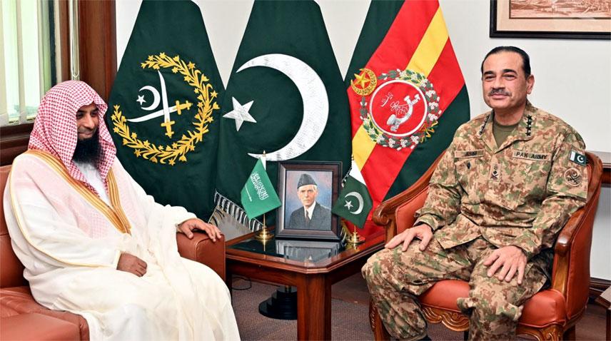 Army Chief, Imam Masjid Al-Nabawi discuss matters of mutual interest