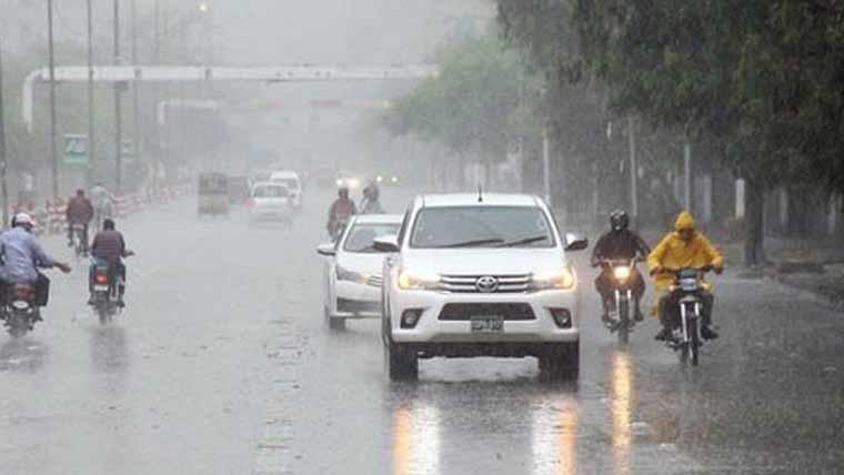 ملک کے مختلف حصوں میں گرج چمک کے ساتھ بارش کا امکان