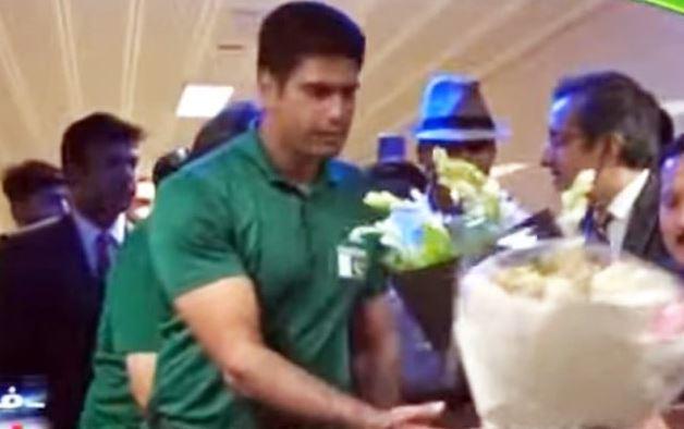 Javelin superstar Arshad Nadeem receives hero's welcome at Lahore airport