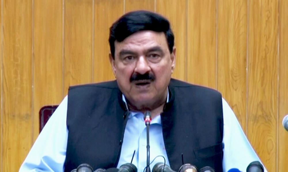 Sheikh Rashid offers return ticket to Nawaz Sharif