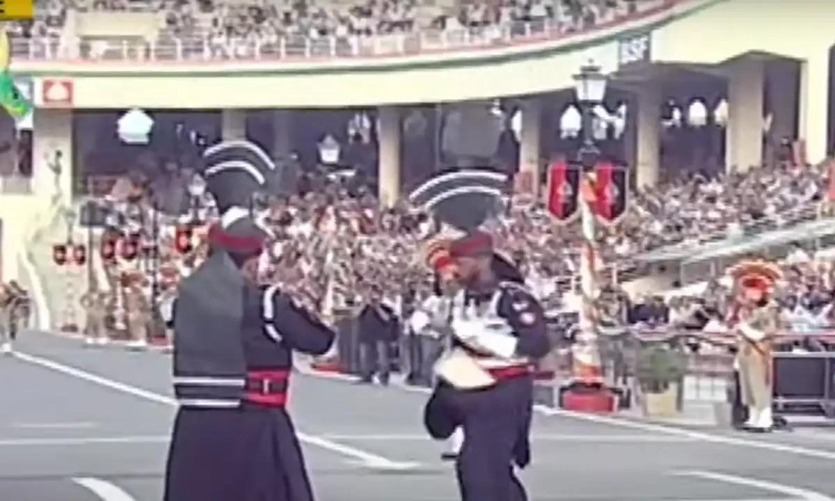یوم آزادی، واہگہ بارڈر پاکستان زندہ آباد کے نعروں سے گونج اٹھا
