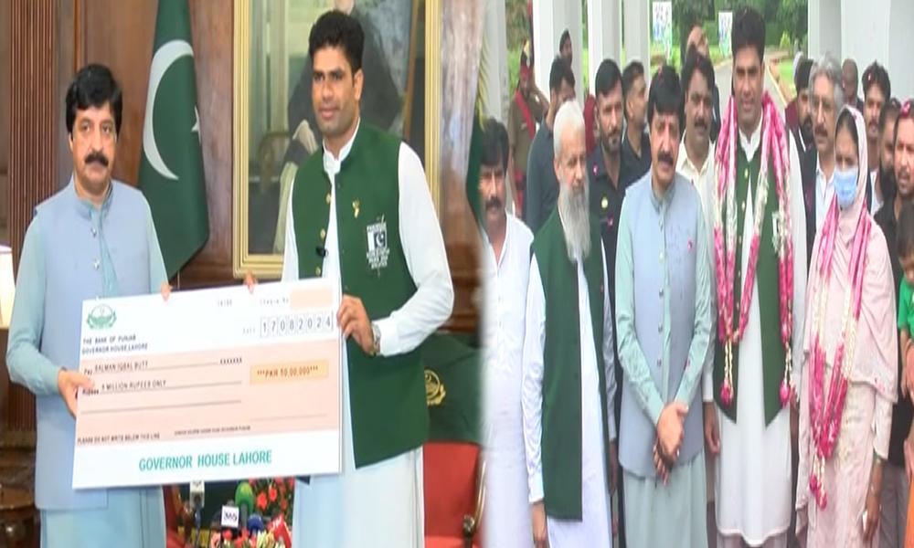 Governor Punjab gifts Rs2mn, car to Arshad Nadeem