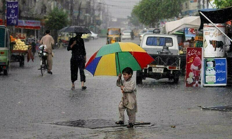 ملک بھر میں آئندہ 24 سے 48 گھنٹے تک موسلا دھار بارش متوقع