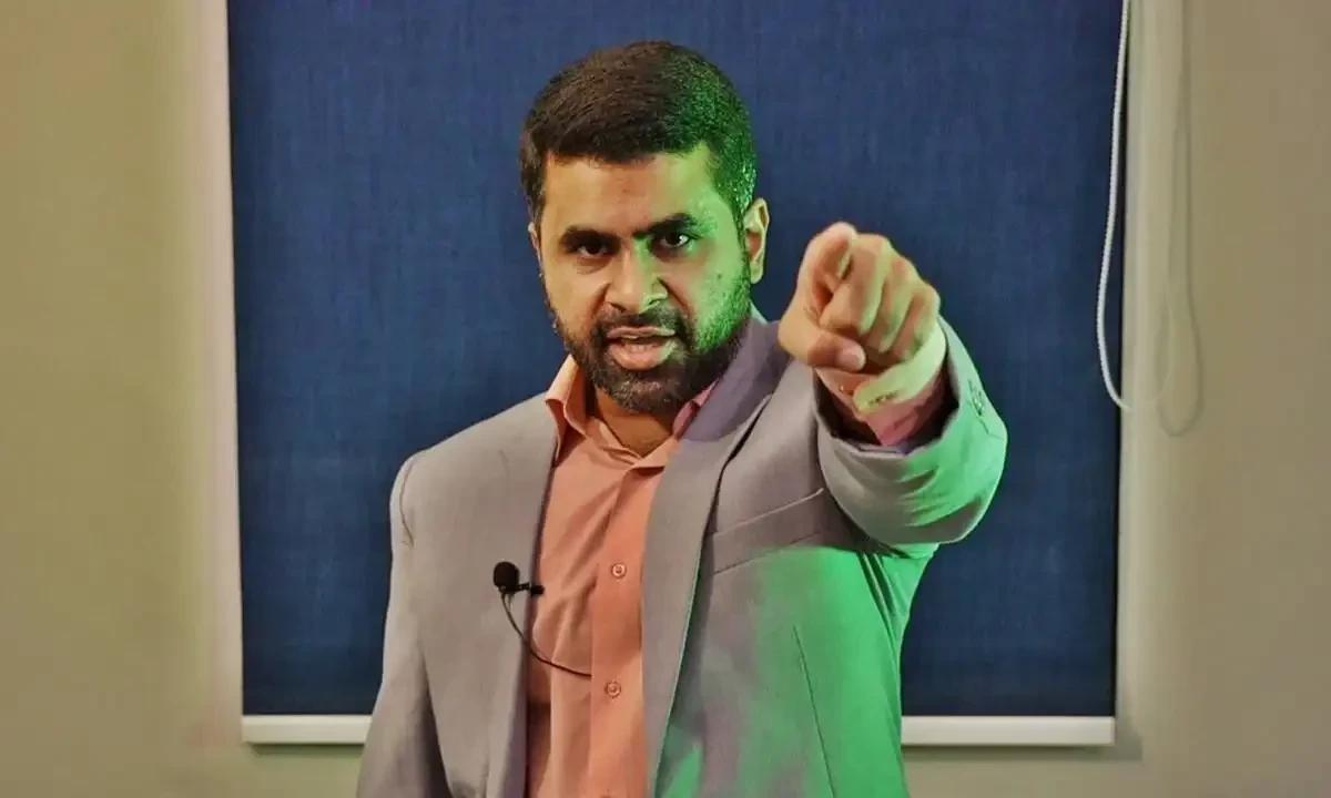 لاپتا یوٹیوبر عون علی کھوسہ گھر واپس پہنچ گئے