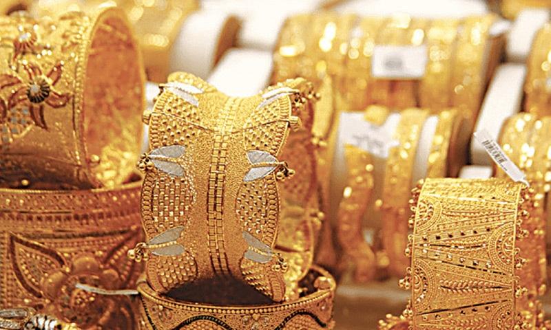 Gold rates up by Rs.1,700 per tola to Rs.263,700