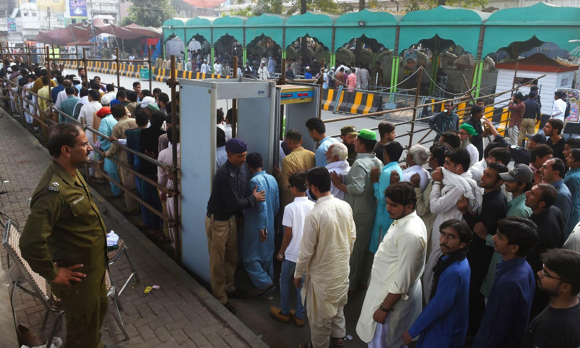 حضرت داتا گنج بخشؒ کے عرس پر فول پروف سکیورٹی کے انتظامات