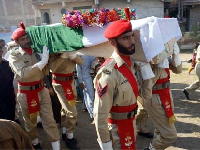 بلوچستان   میں دہشتگرد حملوں کے دوران جامِ شہادت نوش کرنے والے فوجی  جوان سپرد خاک