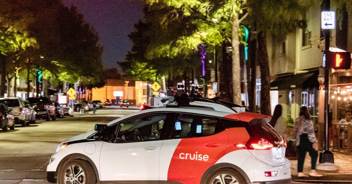 Cruise closes one robotaxi investigation with a recall