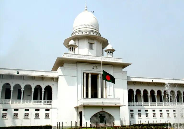 بنگلہ دیش کے تین سابق چیف جسٹس  سمیت 7 ججز کے خلاف مقدمہ درج