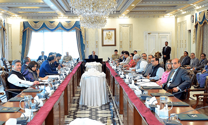 پاکستان کی ترقی کیلئےحکومت اور قوم متحد، جلد معاشی پلان دینگے، وزیراعظم