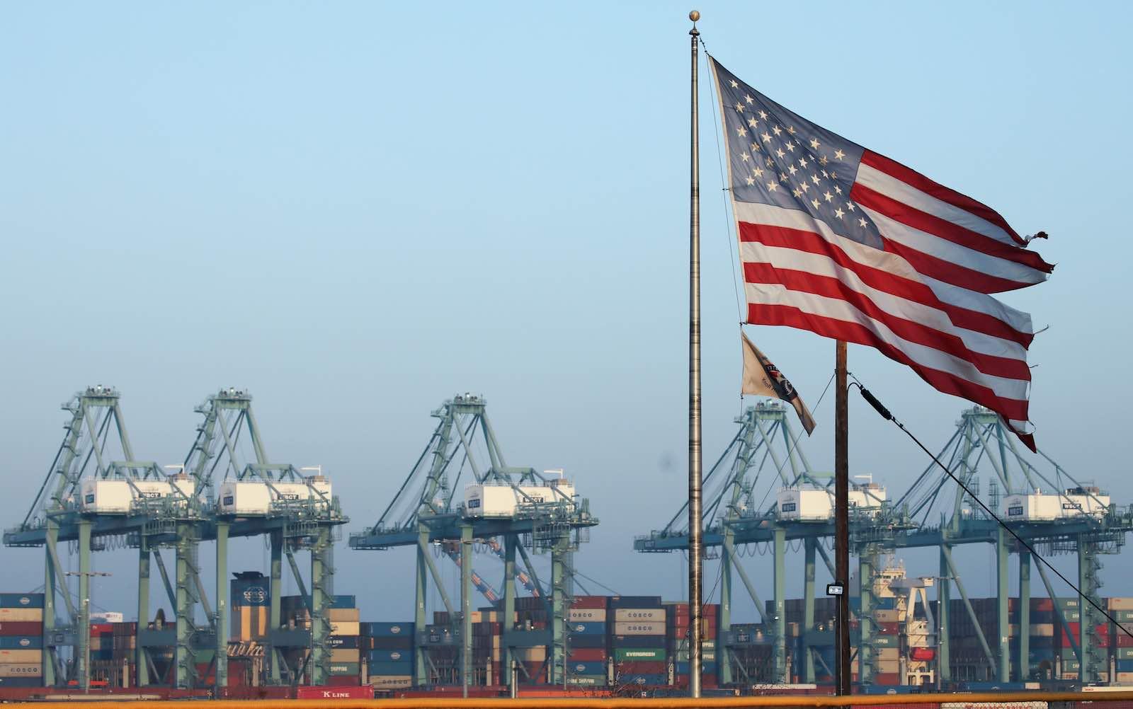 US trade deficit in goods hits a record in November this year