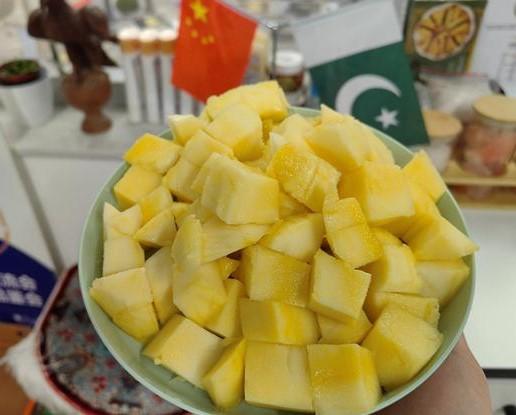 Pakistani fruit, juice exports to China surge this year