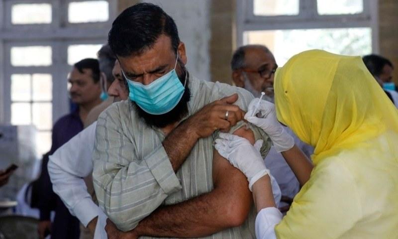 کورونا ویکسی نیشن ، پاکستان نے ایک اور سنگ میل عبور کرلیا 