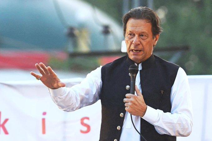 آئینی ترمیم تین امپائرز کو توسیع دینے کے لیے ہورہی ہے، عمران خان