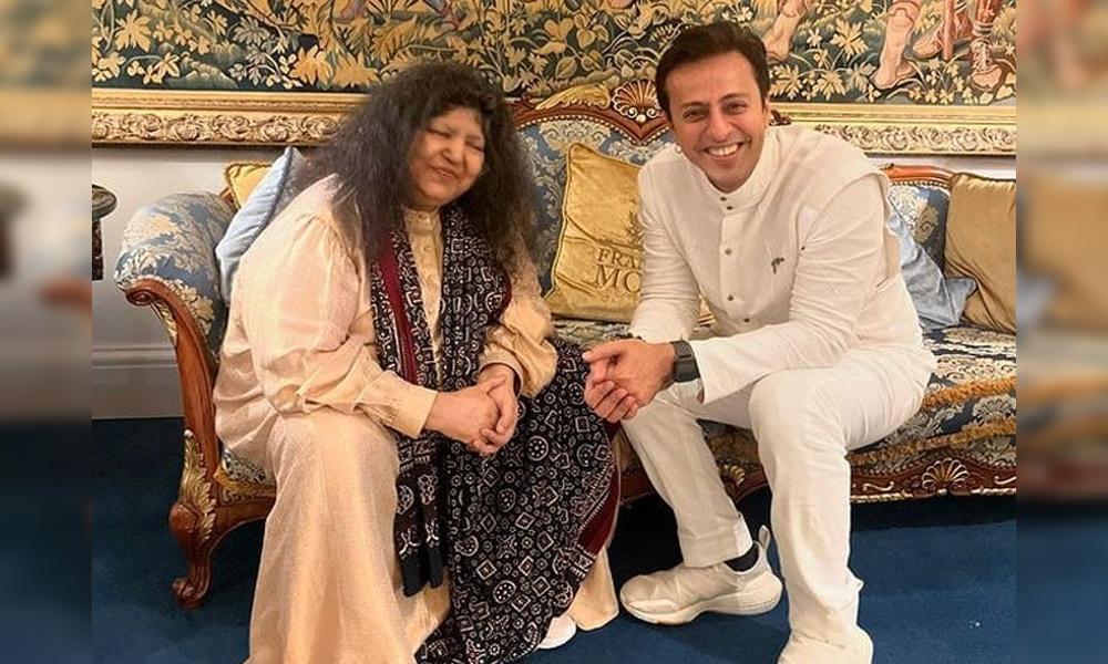 Indian singer Salim Merchant meets Abida Parveen, photos viral