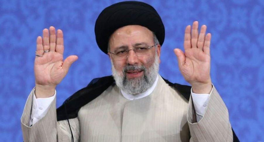 Ebrahim Raisi sworn in as Iran president amid host of challenges including tensions with West