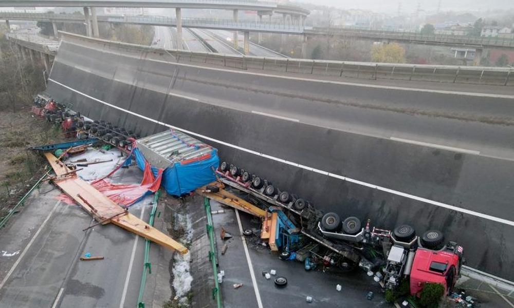 Six killed, seven injured in China bridge crash