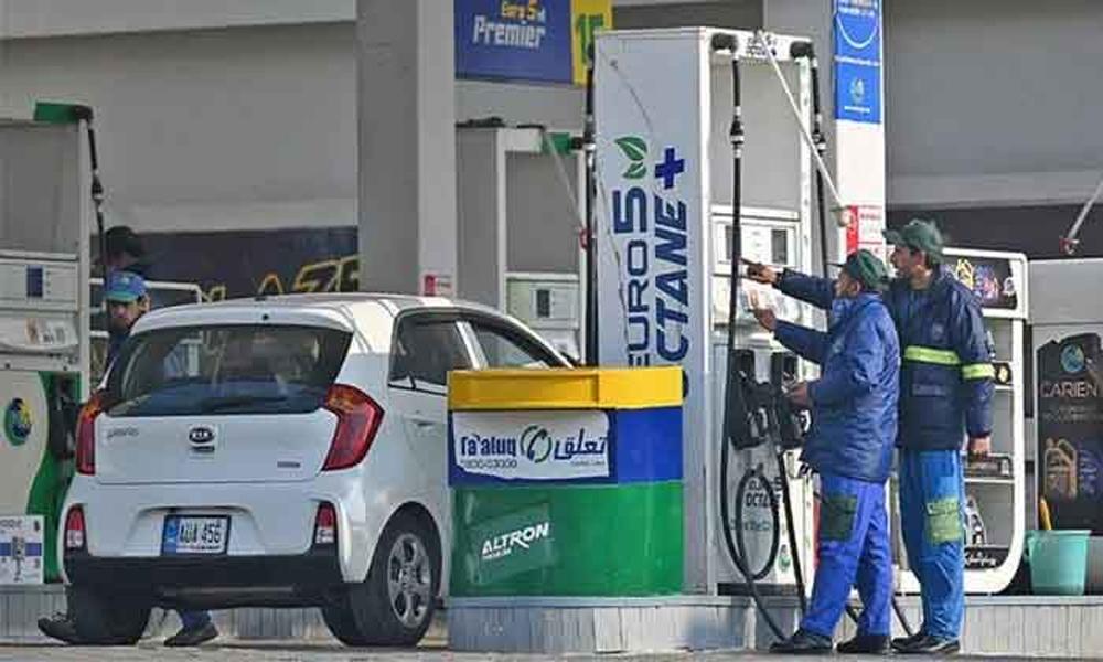 Sales of petroleum products plunge by 3pc on annual basis in Pakistan