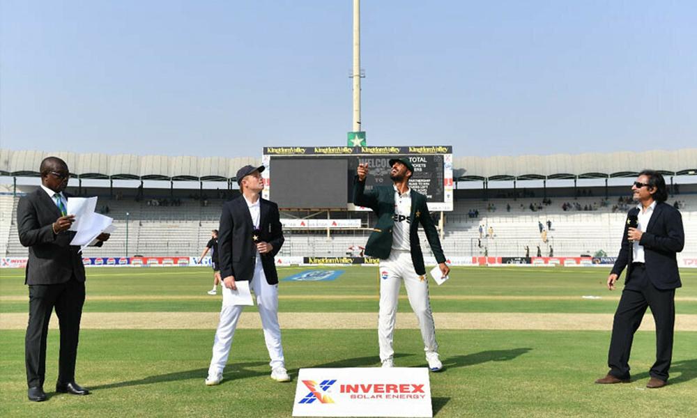 Test series: Pakistan win toss, bat against England