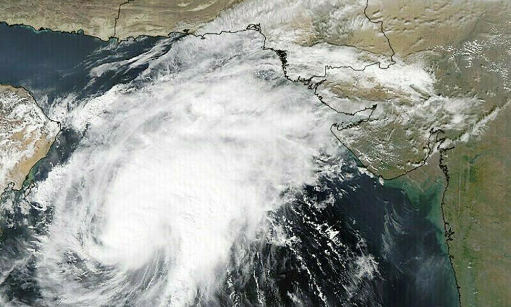 Depression in Arabian Sea increases, 1,020 km from Karachi