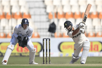 Pakistan ends 1st day of 2nd test at 259/5