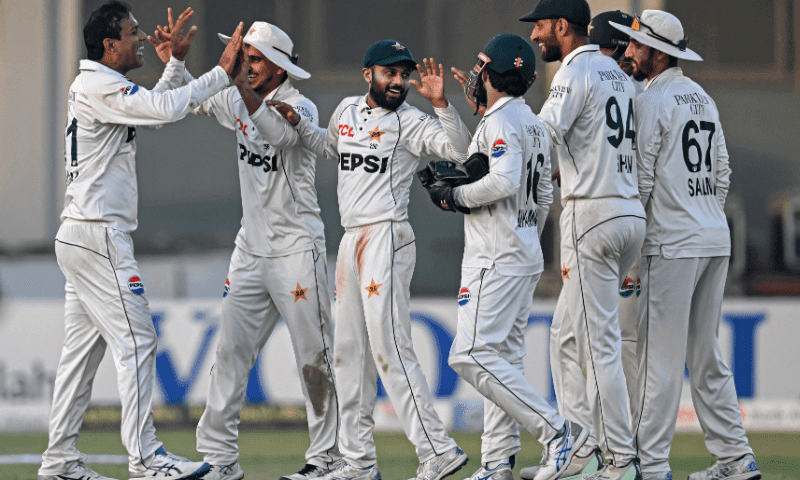 ملتان ٹیسٹ، انگلینڈ پہلی اننگز میں 291 رنز پر ڈھیر،پاکستان کو 75 رنز کی برتری حاصل