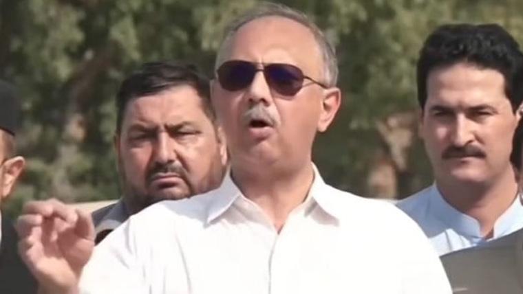 پی ٹی آئی میں بانی چیئرمین عمران خان کے علاوہ کوئی دوسرا بلاک نہیں، عمر ایوب