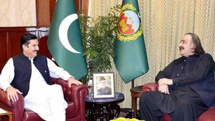 KP Governor, chief minister discuss provincial issues