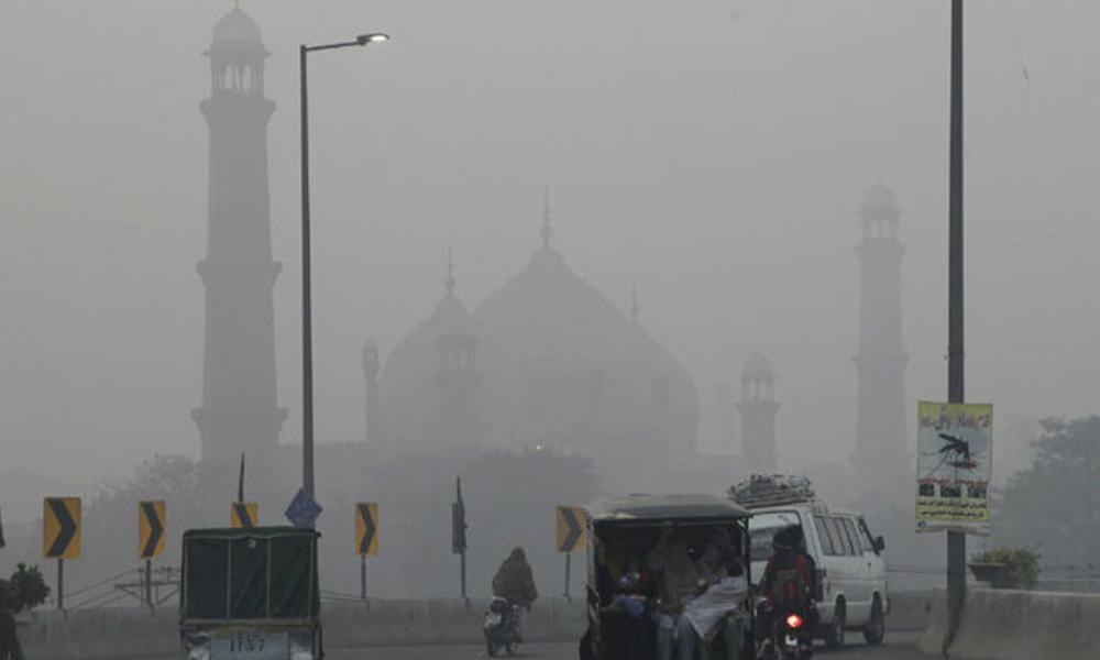 Smog: Outdoor activities banned in Lahore