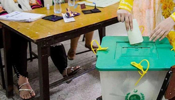 سندھ بھر کے 18 اضلاع میں ضمنی بلدیاتی الیکشن کیلئے پولنگ کا آغاز