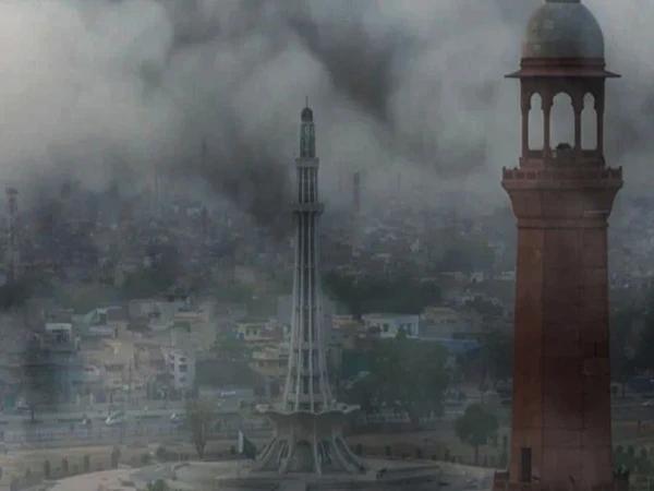 اسموگ میں کمی کے بعد ہوٹلز اور ریسٹورنٹس کے اوقات کار میں تبدیلی کر دی گئی