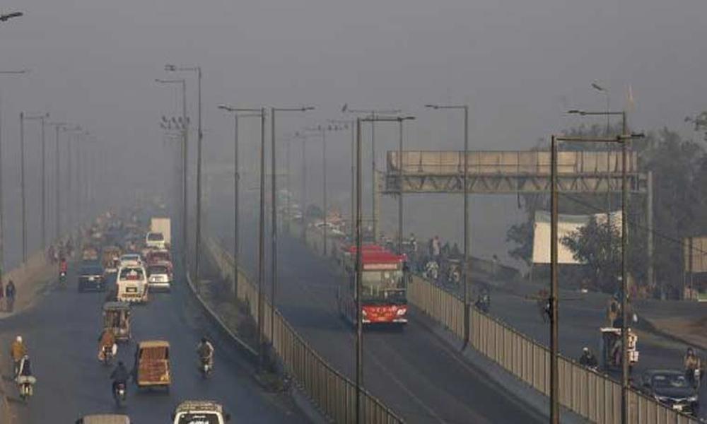 Smog: Lahore moves to 4th position in air pollution