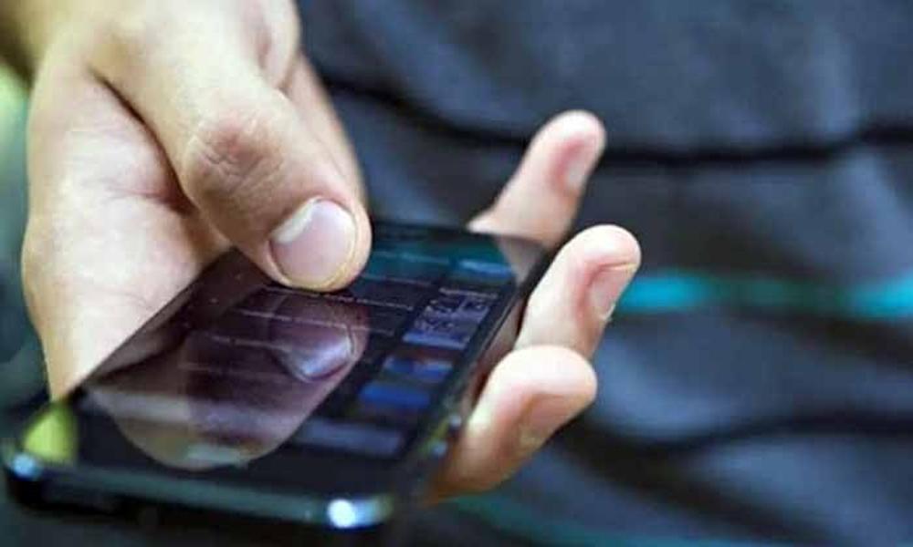 Foreigners allowed to bring more than one mobile