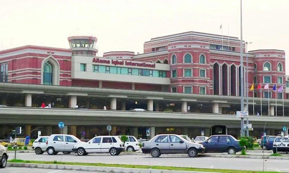 Customs seize diamonds, goods worth Rs18mn at Lahore Airport