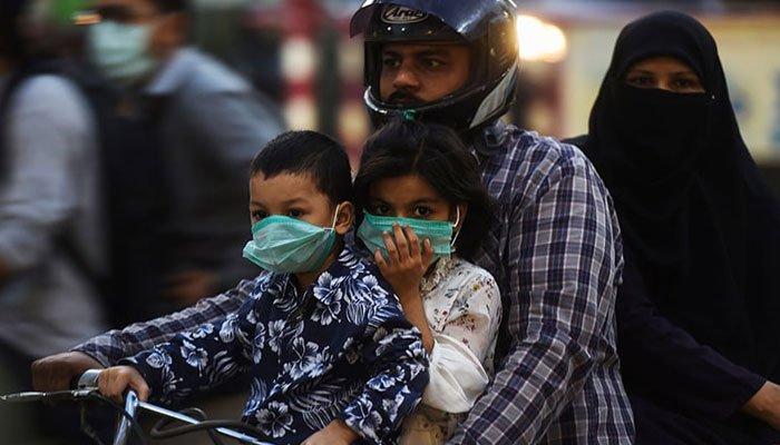 کراچی میں کورونا کیسز کی شرح 10 فیصد سے تجاوز کرگئی 
