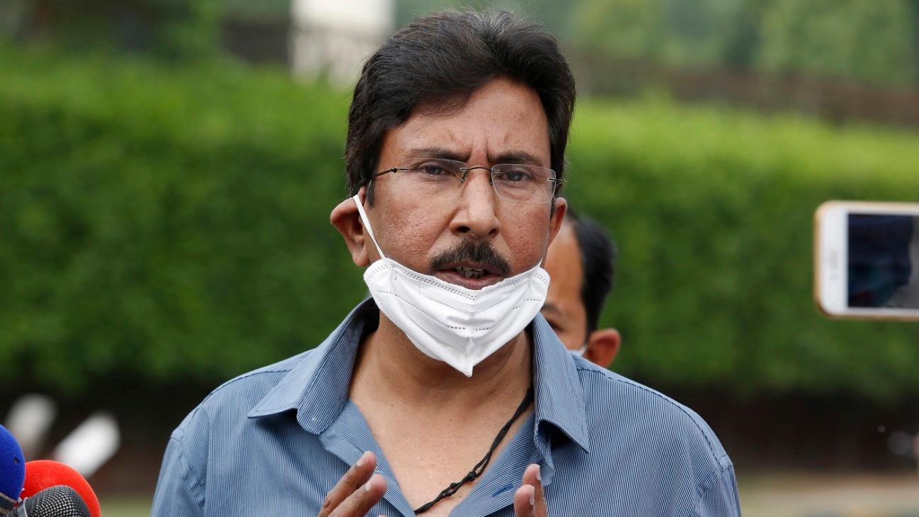 شین وارن ’سستی شہرت‘ کیلئےتنازع بنانےکی کوشش کرتےہیں، سابق کرکٹرسلیم ملک 