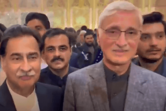 ‘Plane can land anywhere’, Jahangir Tareen reacts to a question about joining PML-N