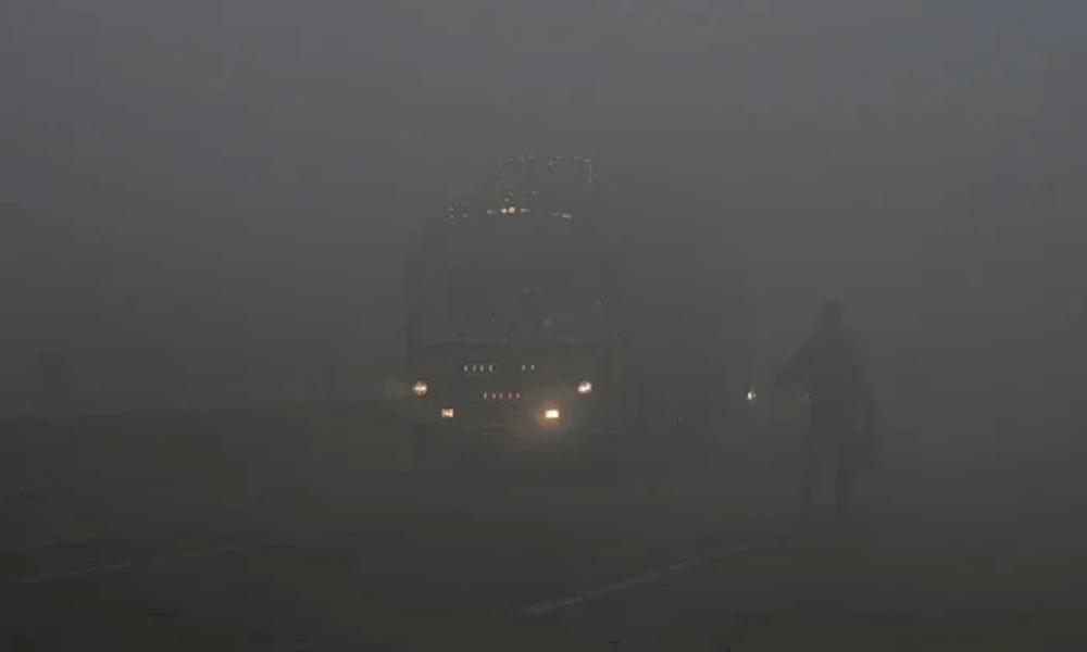 Intense fog: Motorways closed in various places