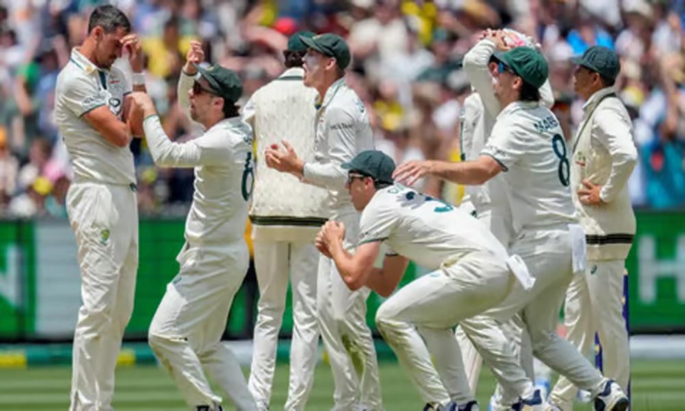 Melbourne Test: Australia beat India by 184 runs