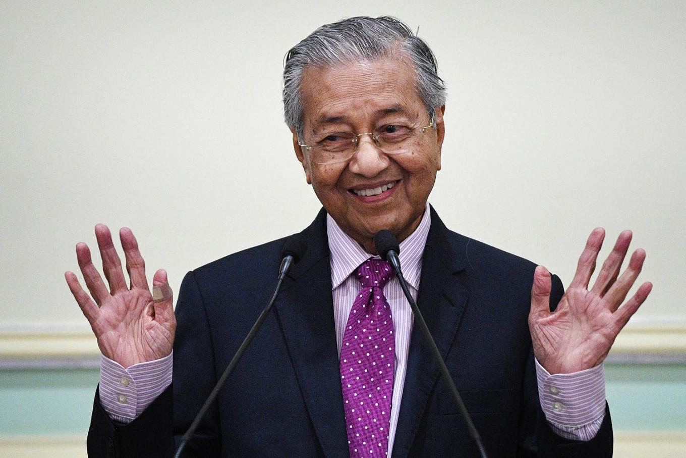 Former Malaysian PM Mahathir hospitalised