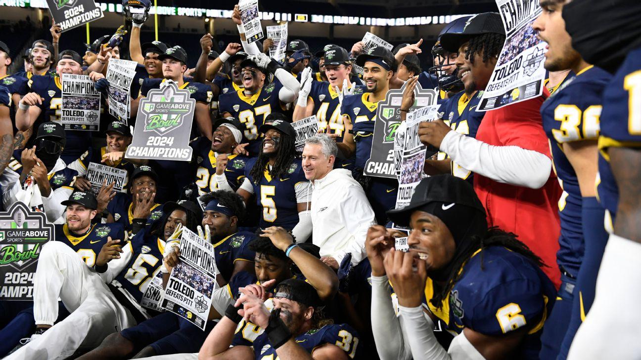 Toledo beats Pittsburgh in bowl-record six OTs