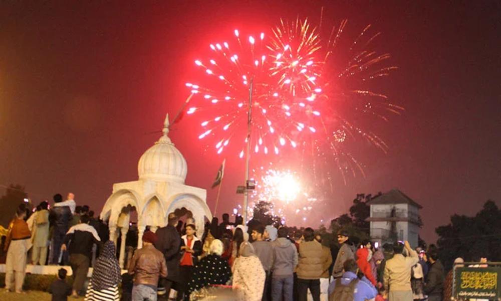 New Year in Pakistan, spectacular fireworks in various cities