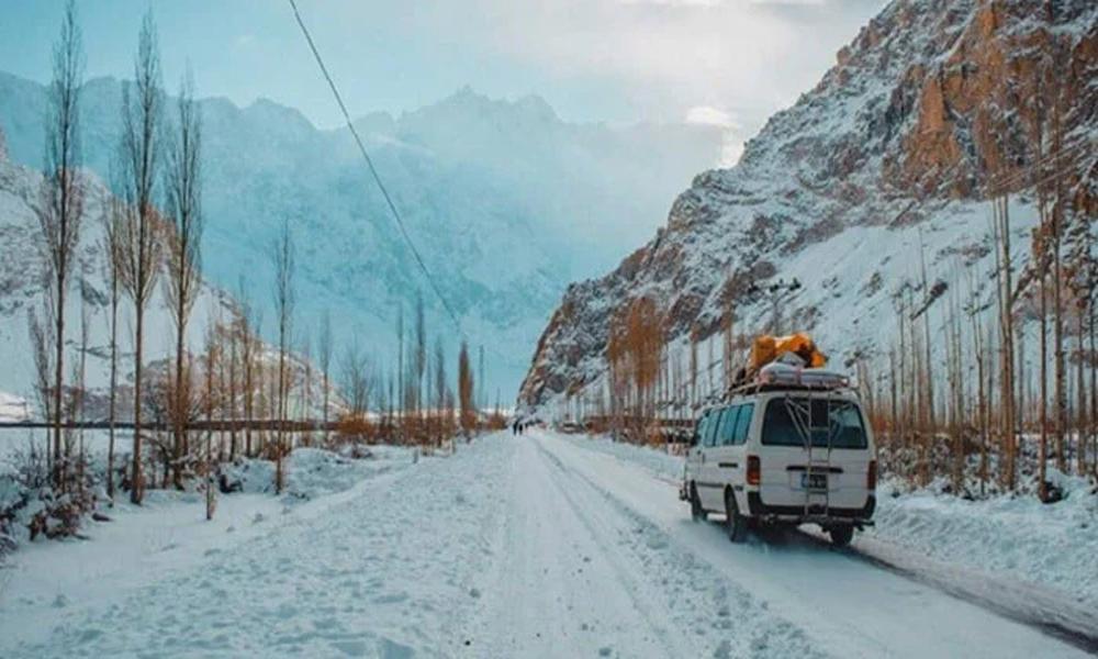 Cold grips country with temperatures dropping to -11° Celsius in Hunza