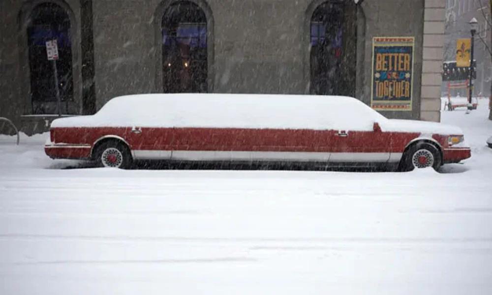 Heavy snowfall in 30 US states, emergency declared in 6